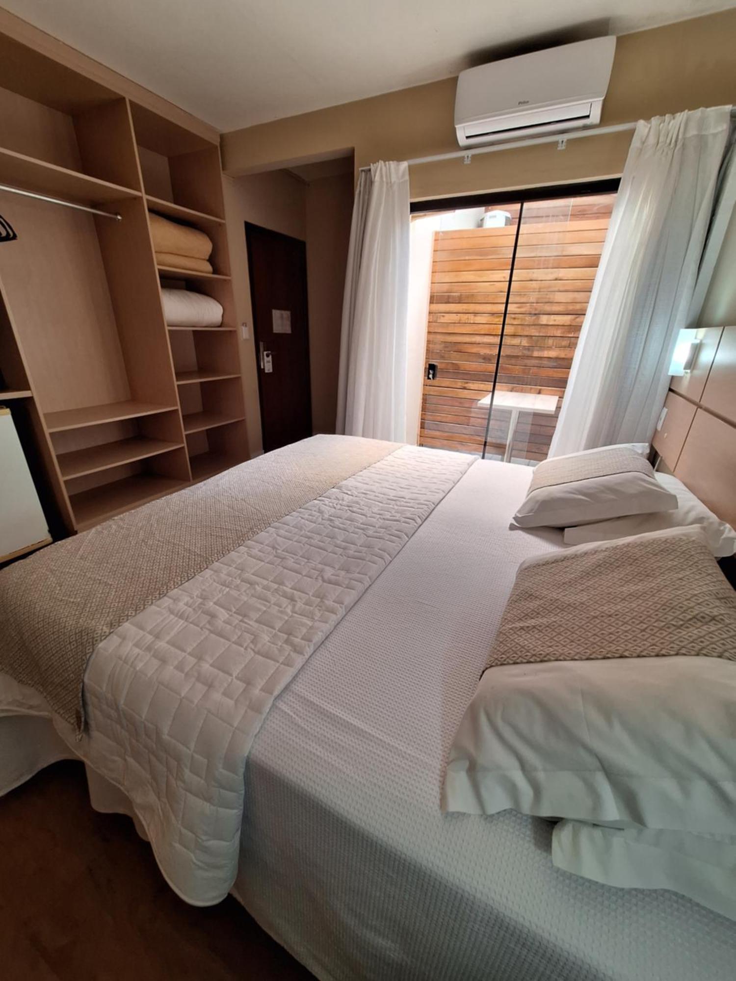 Hotel Joao De Barro Itajaí Exteriör bild