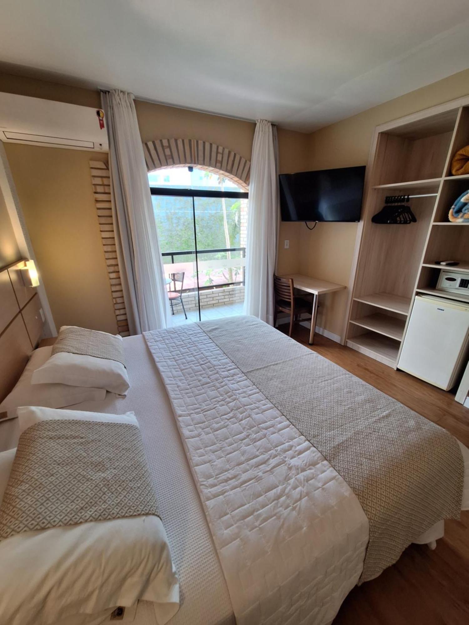 Hotel Joao De Barro Itajaí Exteriör bild